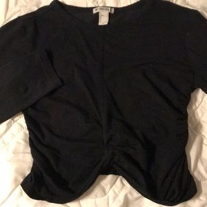 black long sleeve crop top